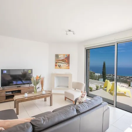 Holiday home Mit Panoramablick Auf Von Latchi Neo Chorio